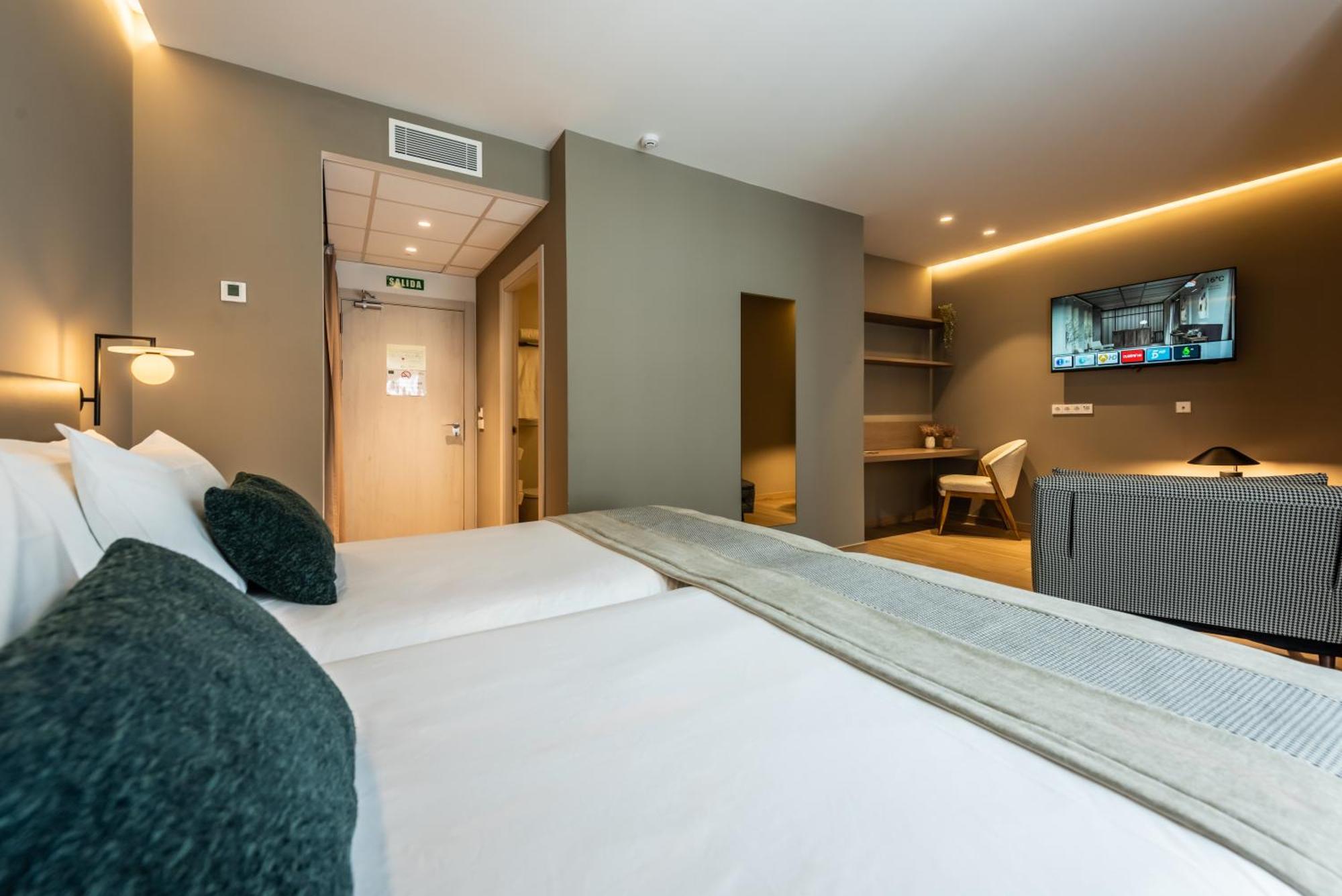 Hotel Silken Puerta De Irati Ochagavía Esterno foto